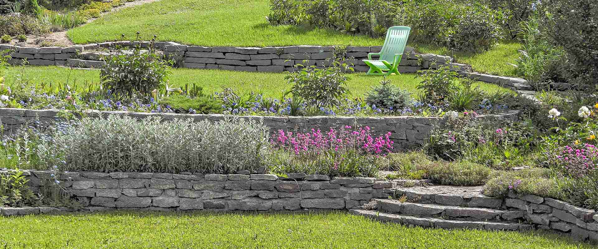 Natursteinmauern in verschiedenen Bauweisen von Offer Galabau in Verden
